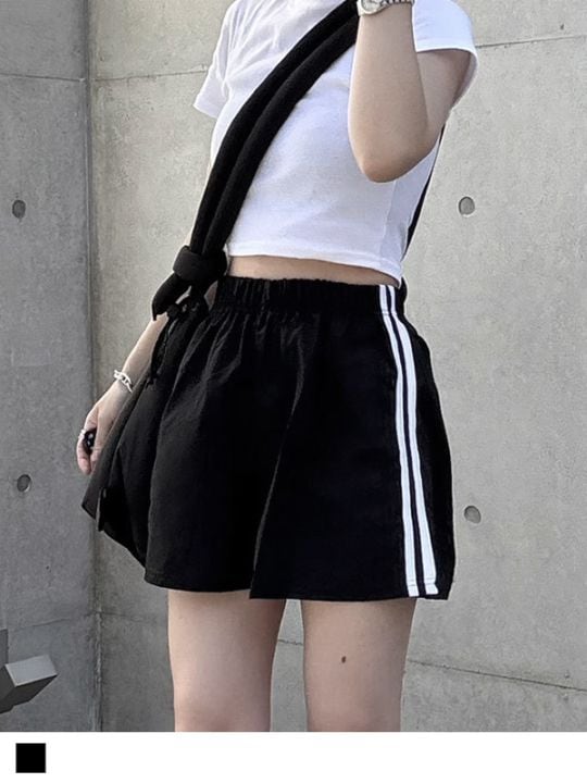 【6/11(木)19:00発売】Side Line Short Pants