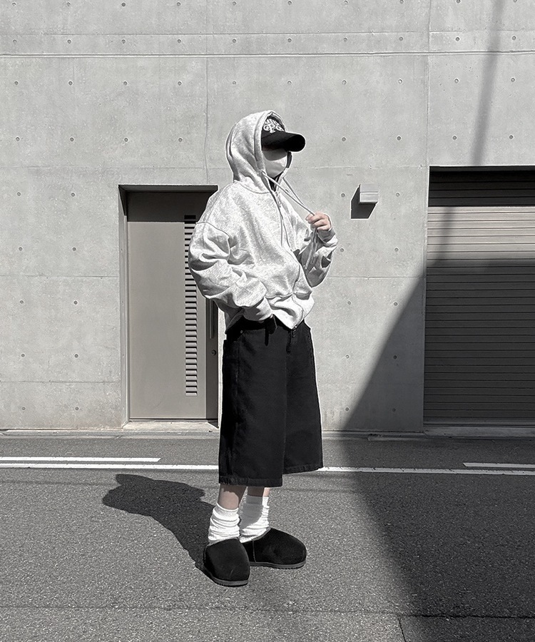 Pigment Short Zip Hoodie