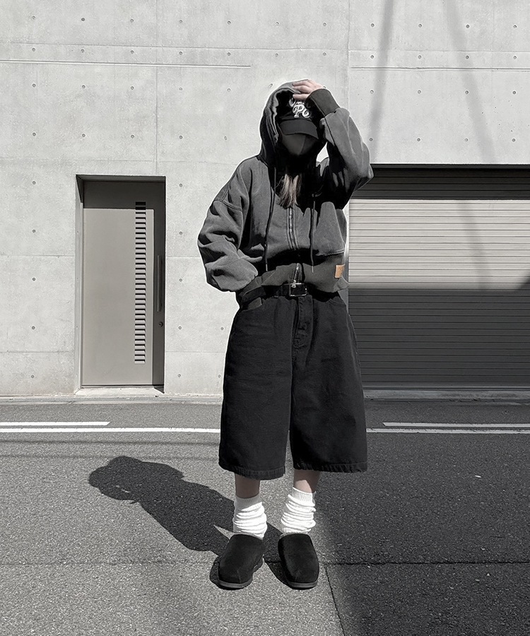 Pigment Short Zip Hoodie