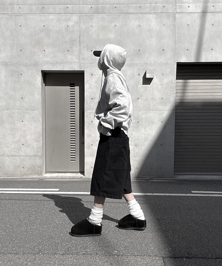 Pigment Short Zip Hoodie