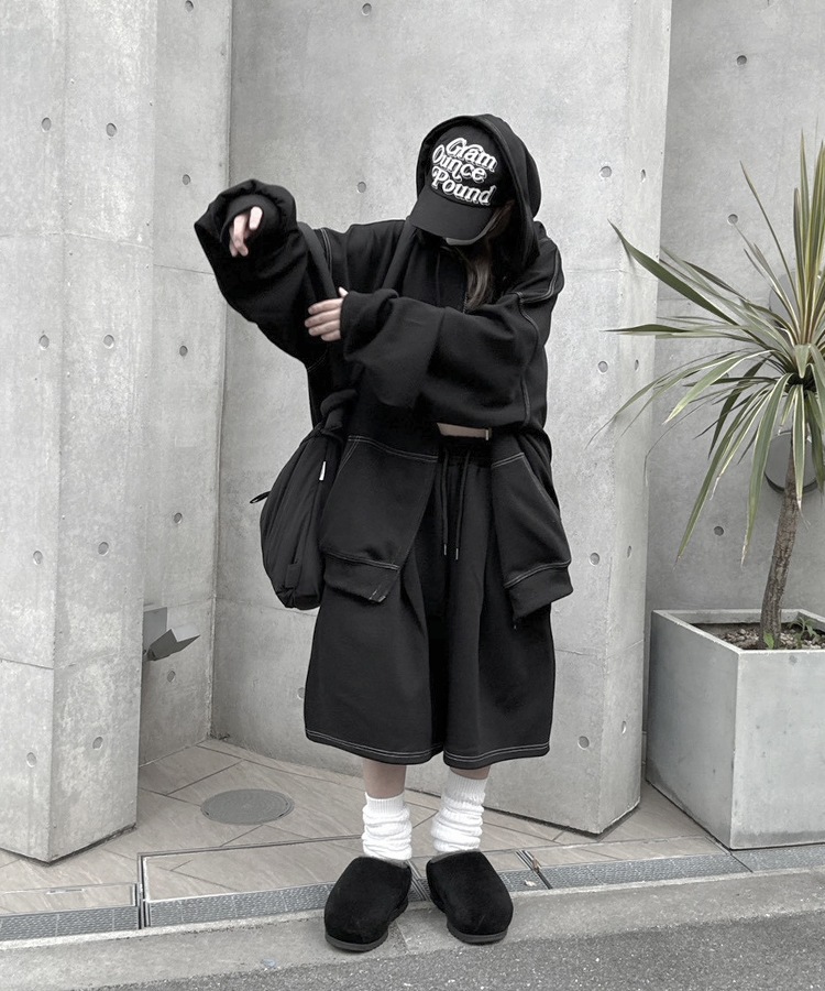 Out Stitch Over Zip Parka