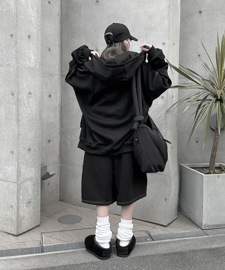 Out Stitch Over Zip Parka