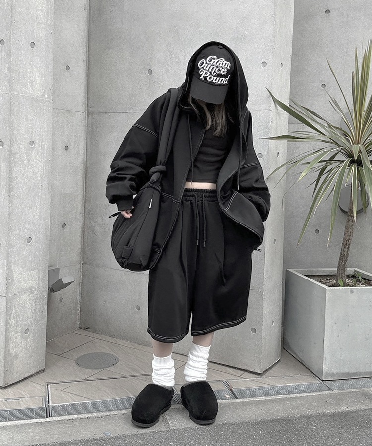 Out Stitch Over Zip Parka