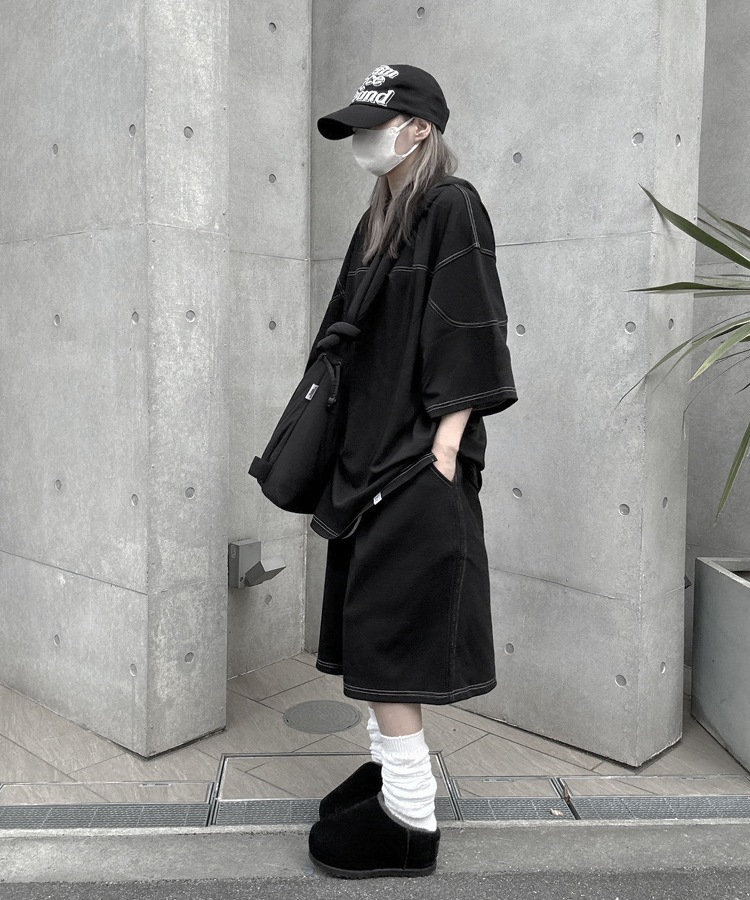 Out Stitch Sweat Half PT