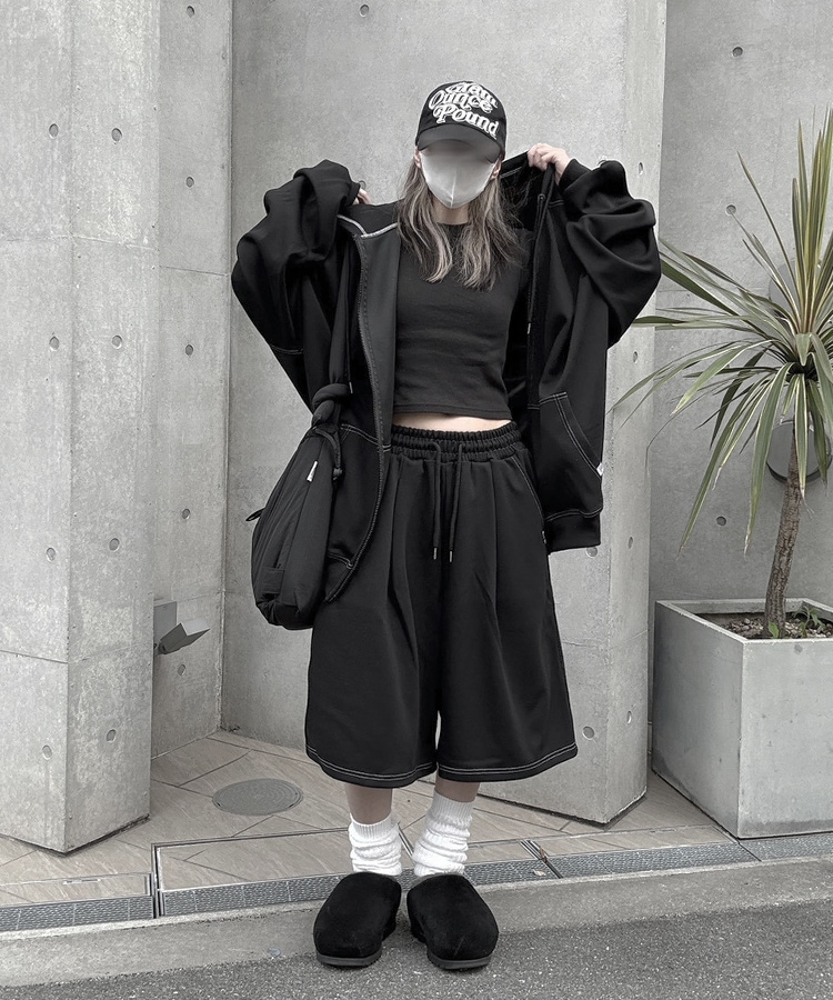 Out Stitch Sweat Half PT