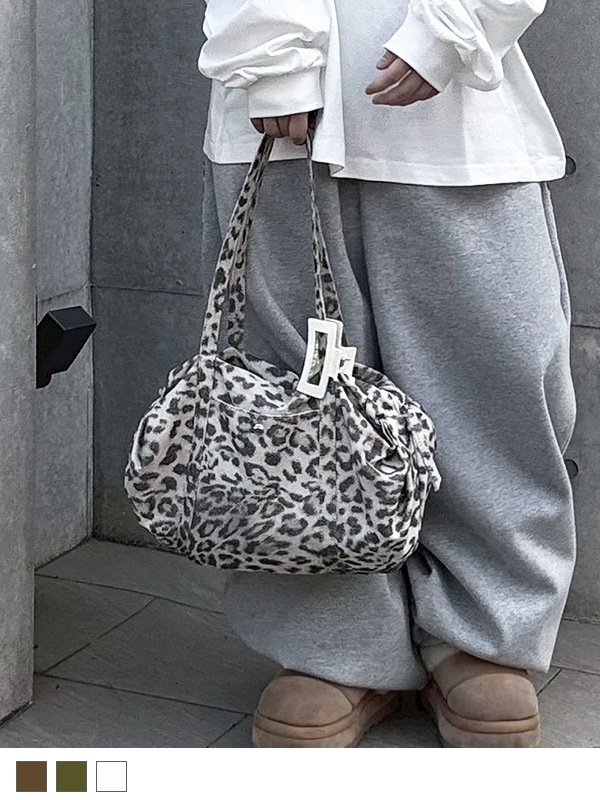 Leopard Pattern Shoulder Bag