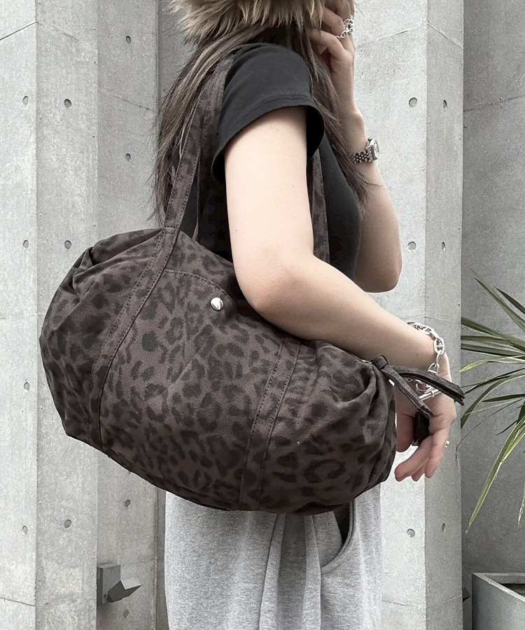 Leopard Pattern Shoulder Bag