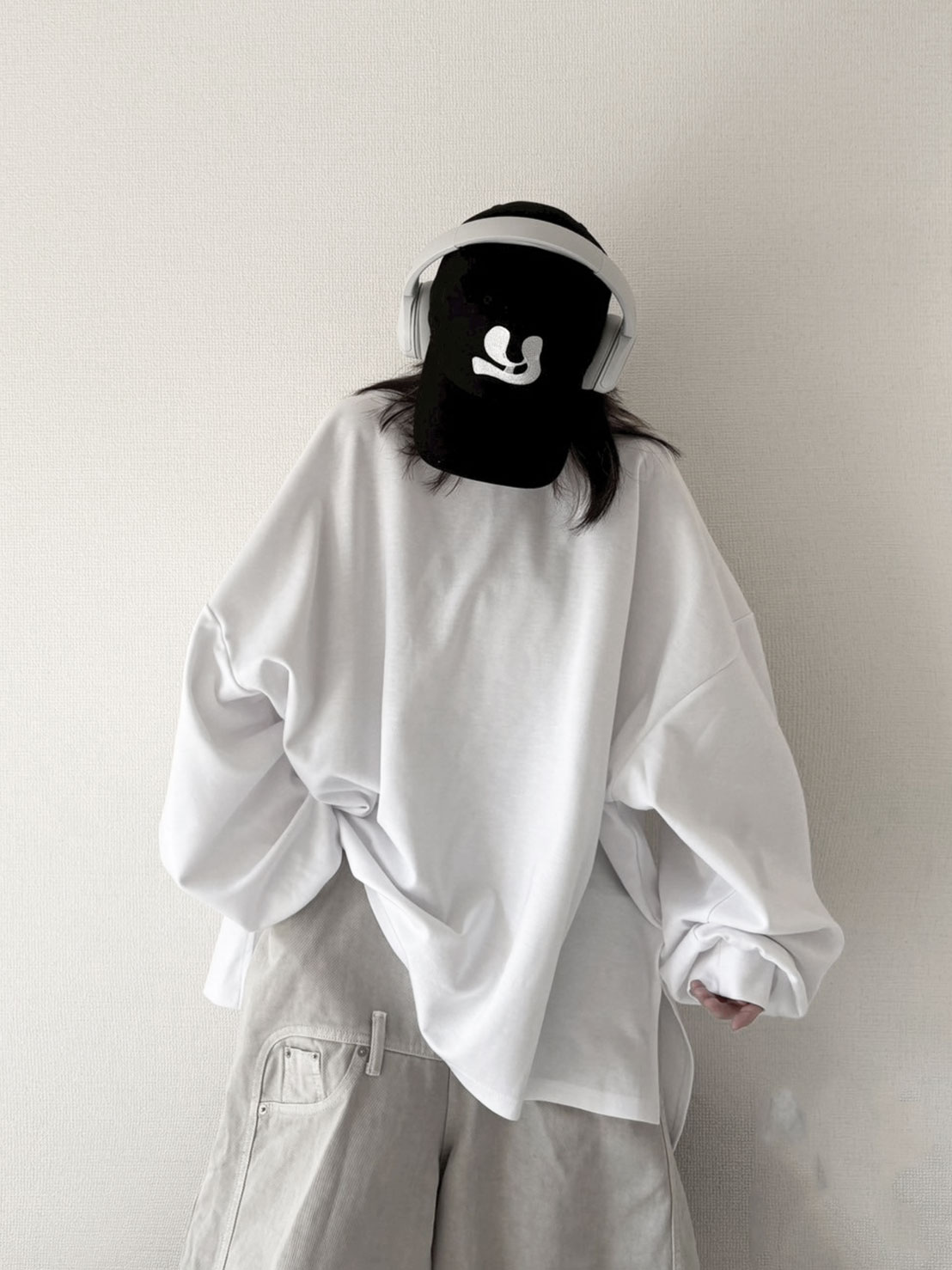 Loose Sleeve Logo Tee