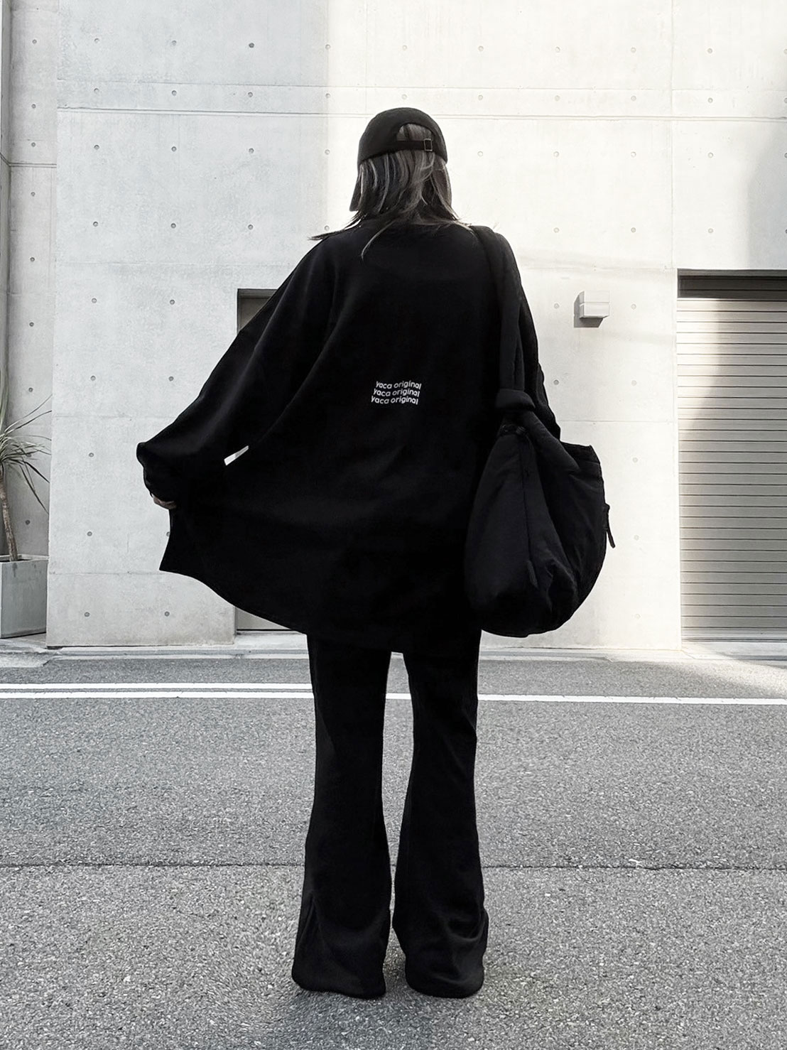 Loose Sleeve Logo Tee