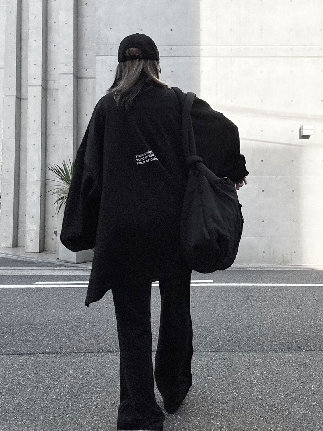 Loose Sleeve Logo Tee