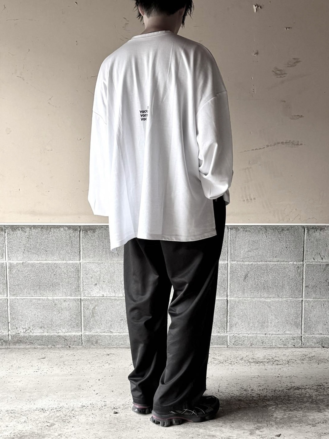 Loose Sleeve Logo Tee