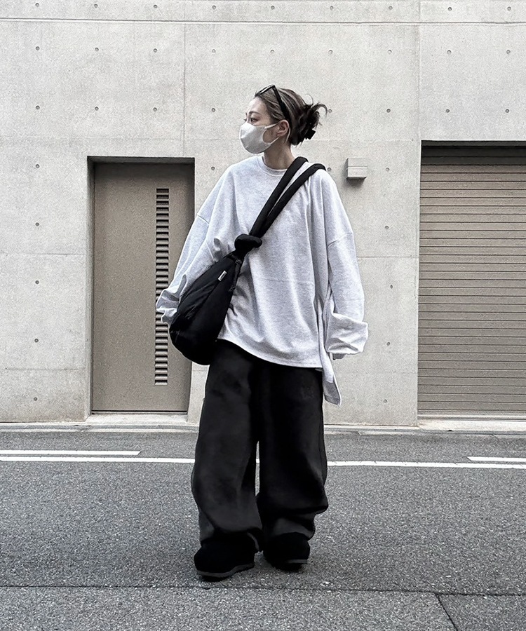Loose Sleeve Logo Tee