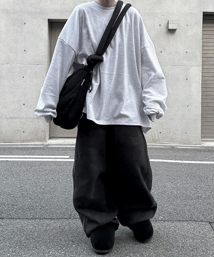 Loose Sleeve Logo Tee