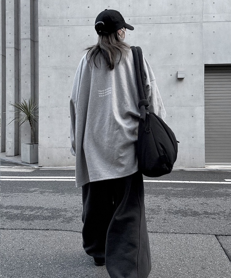 Loose Sleeve Logo Tee