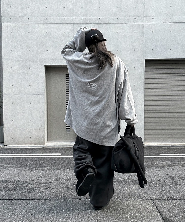 Loose Sleeve Logo Tee