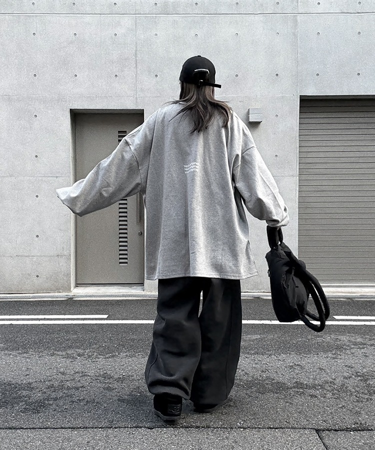 Loose Sleeve Logo Tee