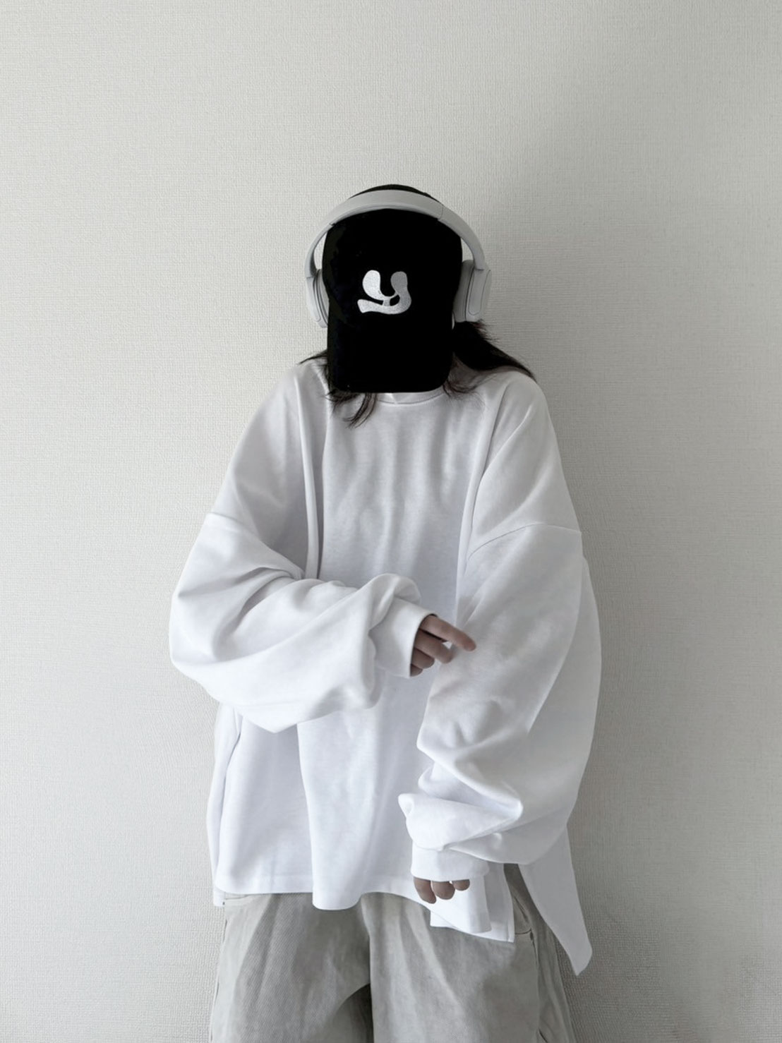 Loose Sleeve Logo Tee