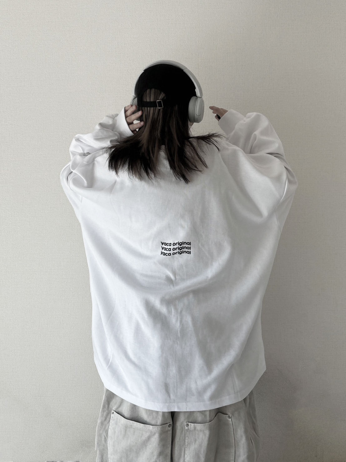 Loose Sleeve Logo Tee