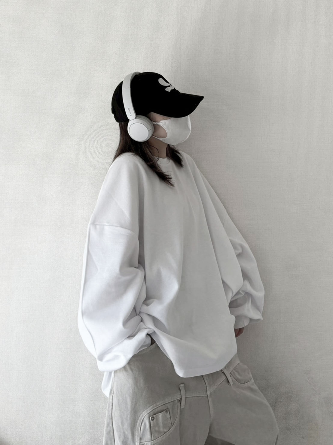 Loose Sleeve Logo Tee