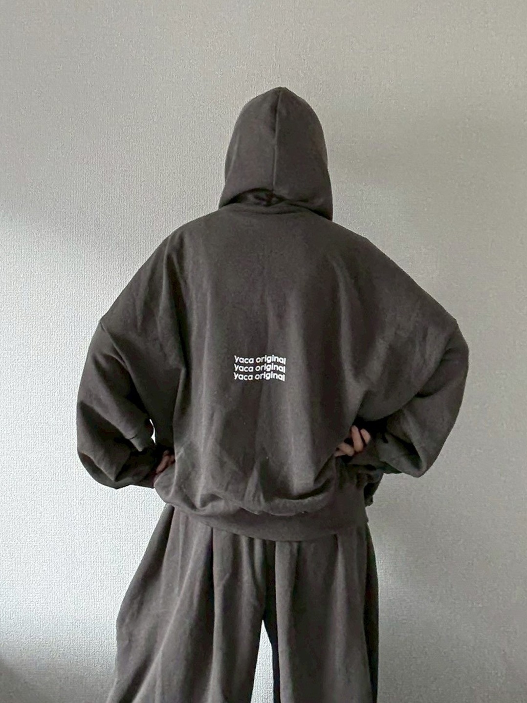 Pigment Logo Sweat Hoodie