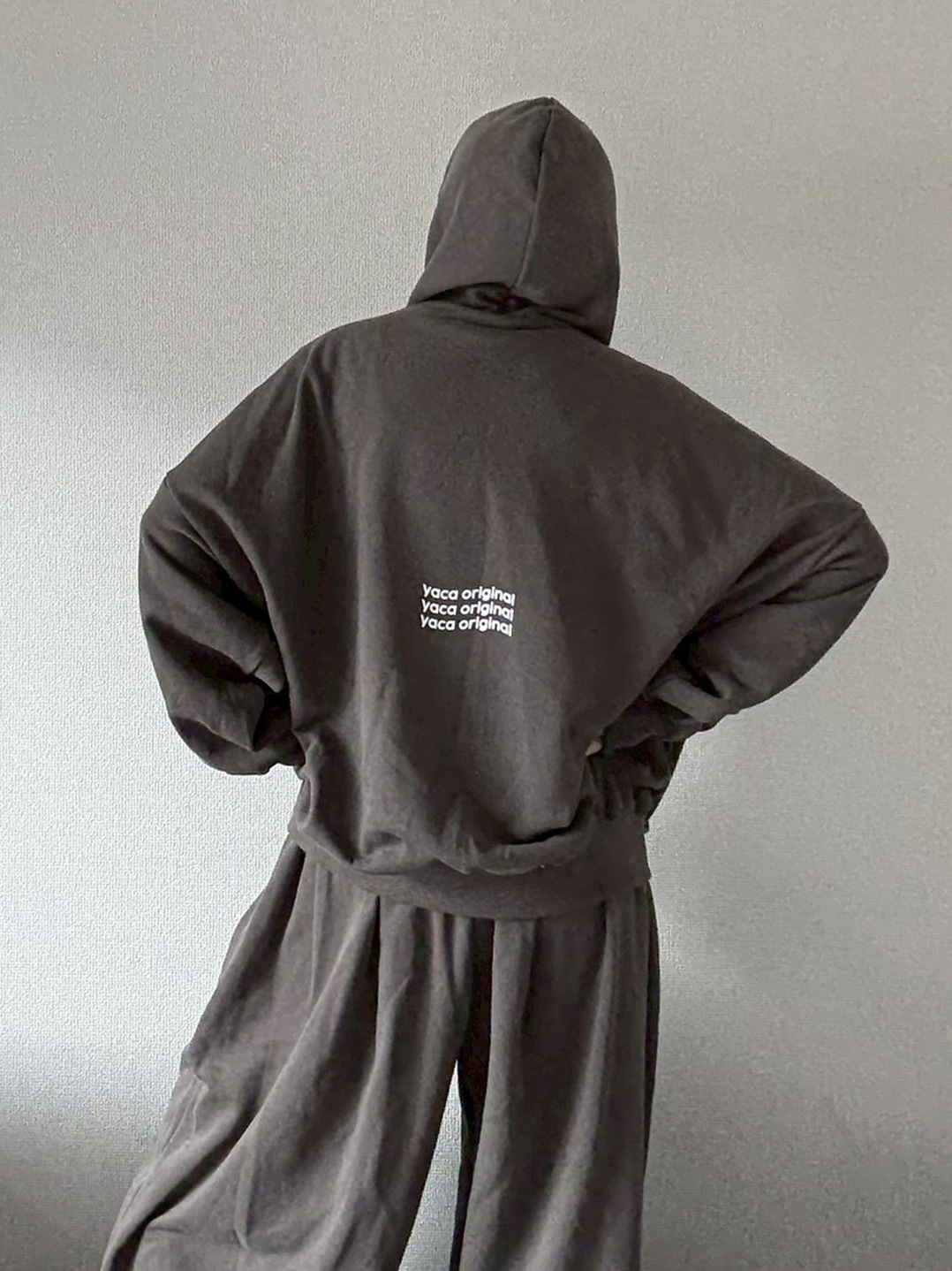 Pigment Logo Sweat Hoodie