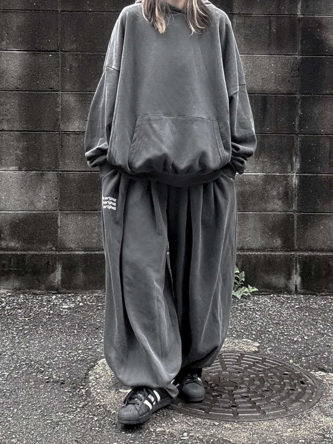 Pigment Logo Sweat Hoodie