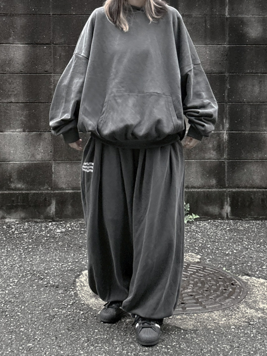 Pigment Logo Sweat Hoodie