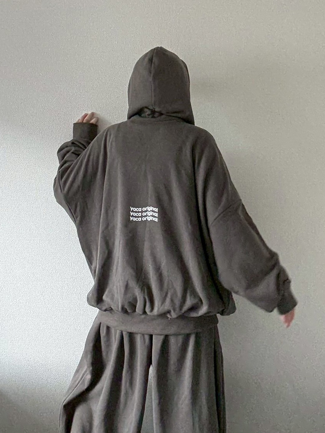 Pigment Logo Loose Sweat PT