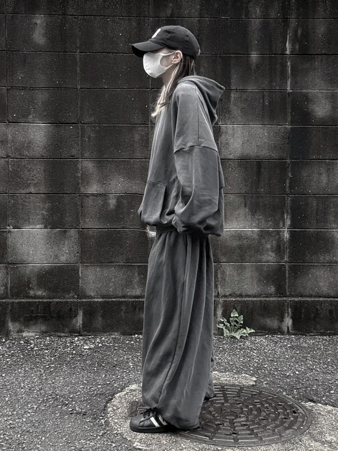 Pigment Logo Loose Sweat PT