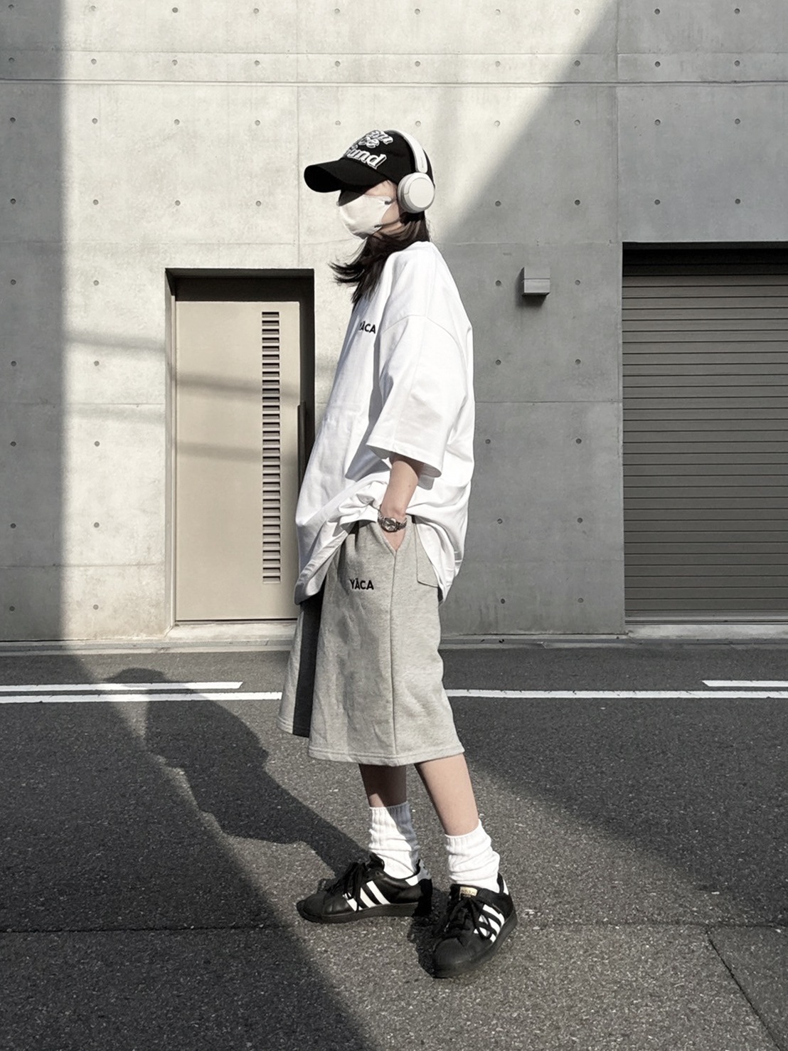 embroidery logo t-shirt