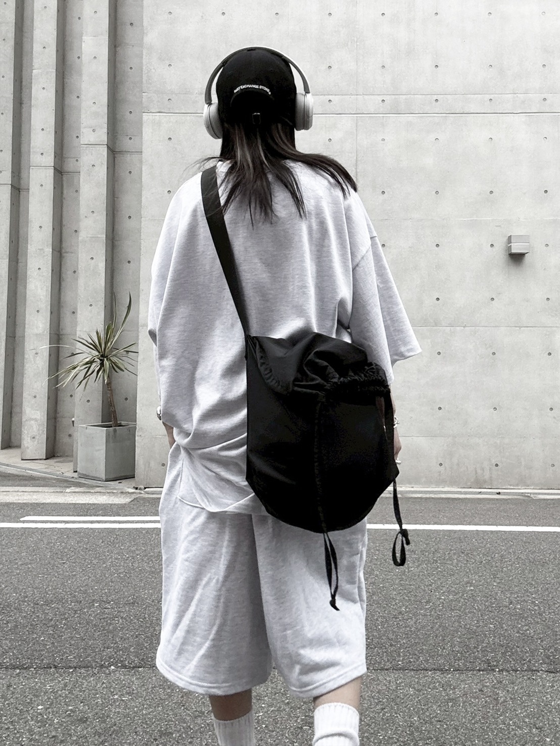 embroidery logo t-shirt