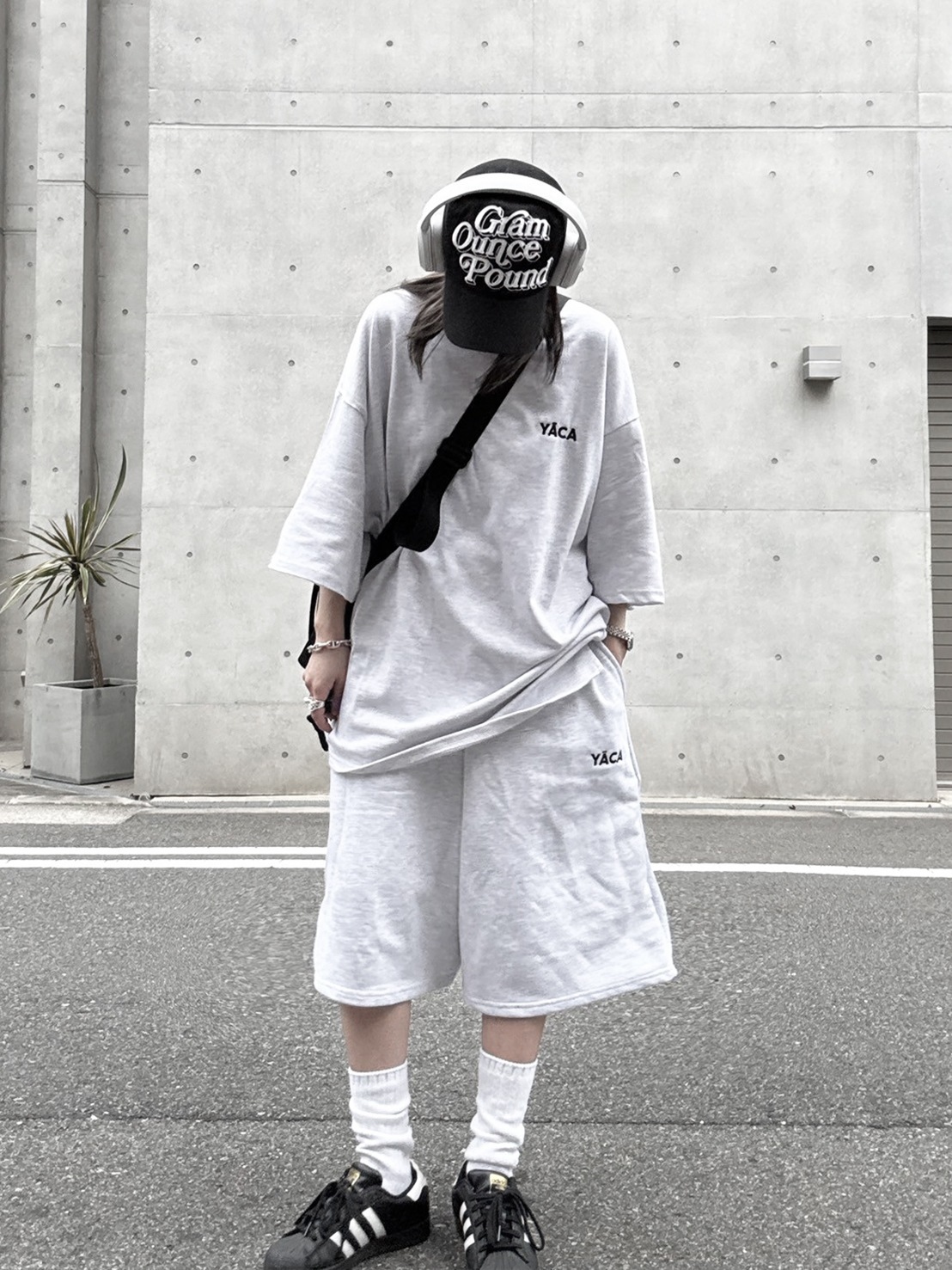 [SET]embroidery logo t-shirt＋embroidery sweat half pt