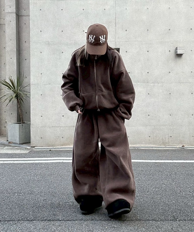 Fleece Over Wide Pants