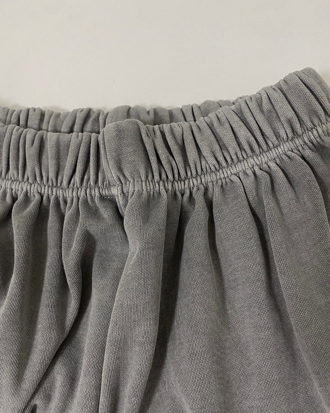 damage cutoff sweat pants