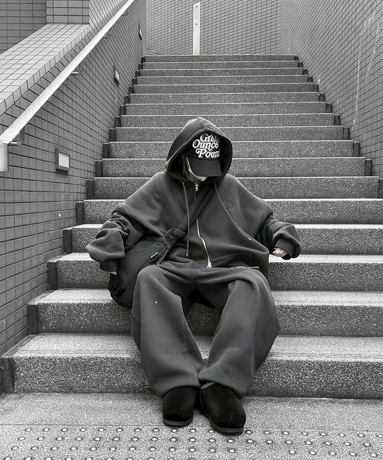 Big Silhouette Logo Zip Parka