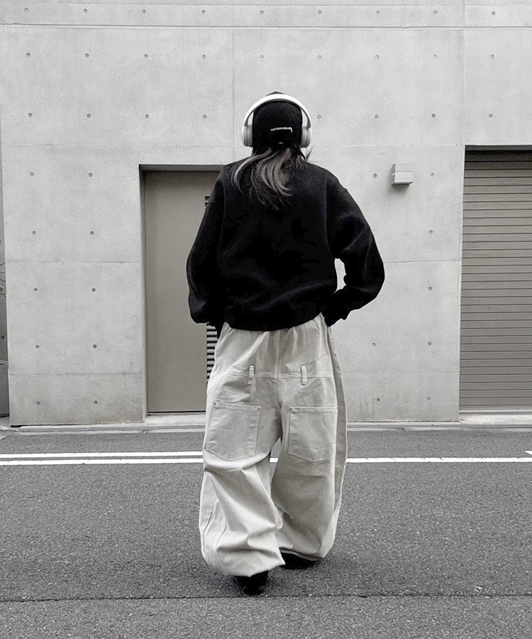 Cropped Crew Neck Sweat