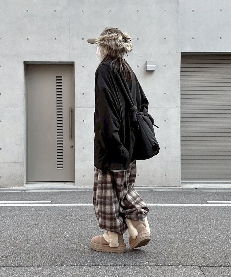 Check Easy Wide Pants