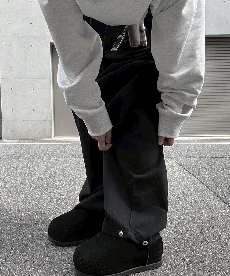Curved Balloon Pants