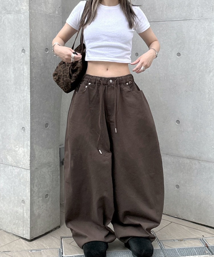 Curved Balloon Pants