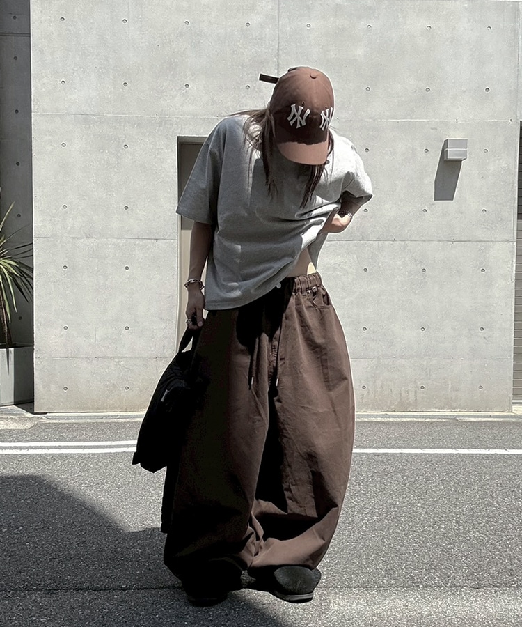 Curved Balloon Pants
