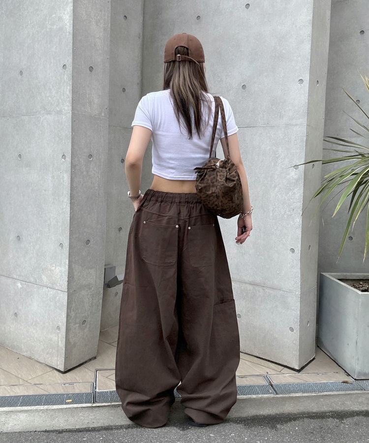 Curved Balloon Pants