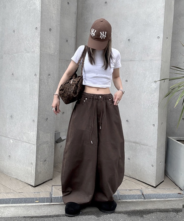 Curved Balloon Pants