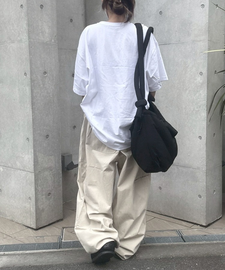 Curved Balloon Pants