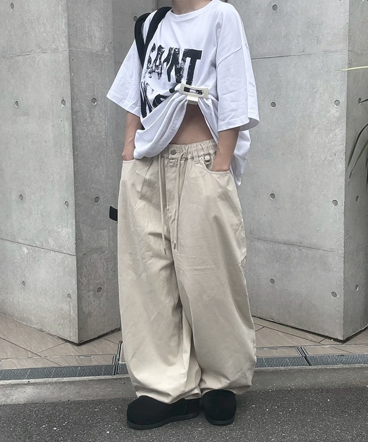 Curved Balloon Pants