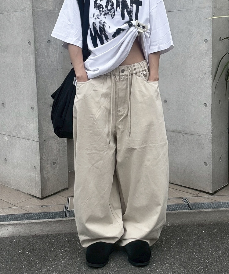Curved Balloon Pants
