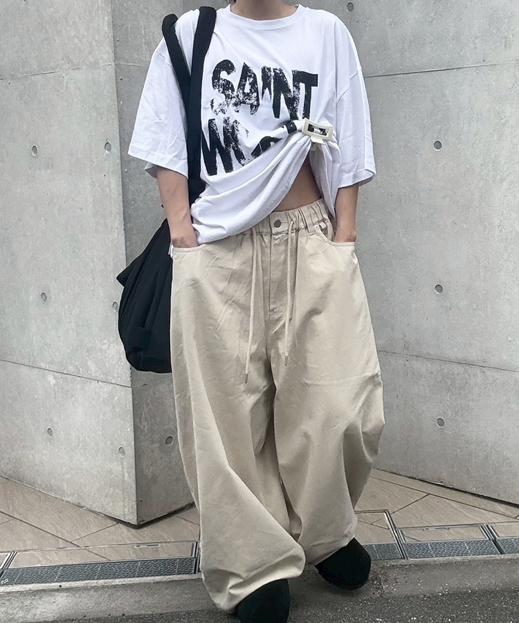 Curved Balloon Pants