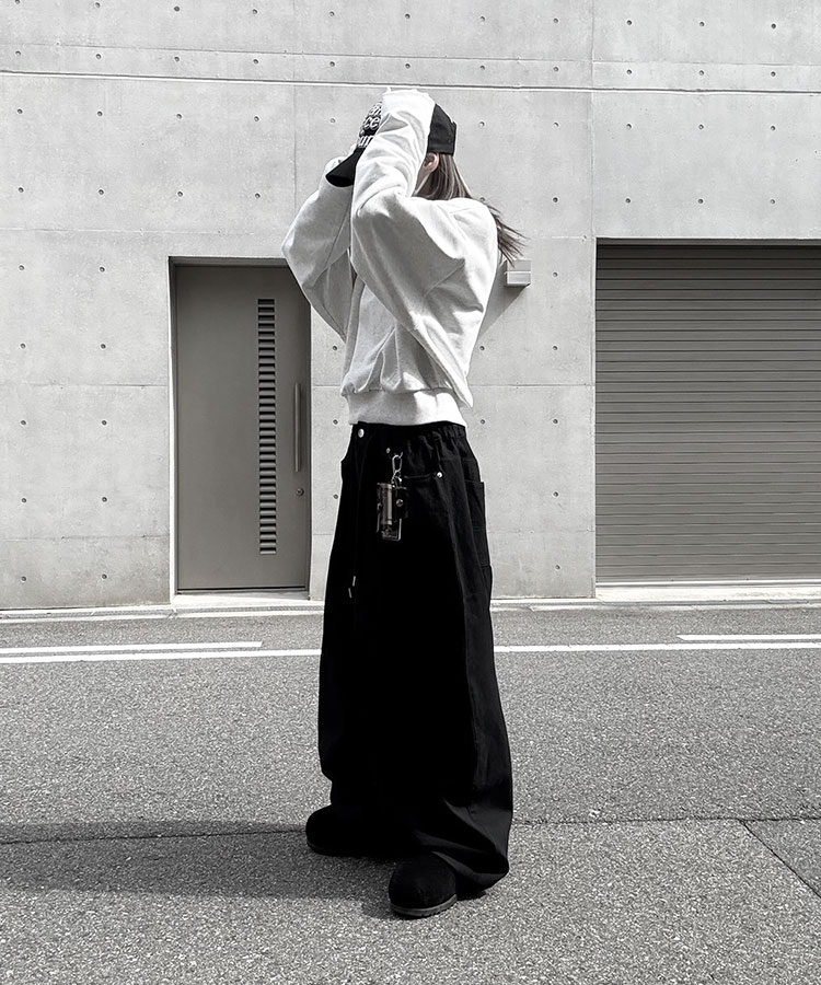 Curved Balloon Pants