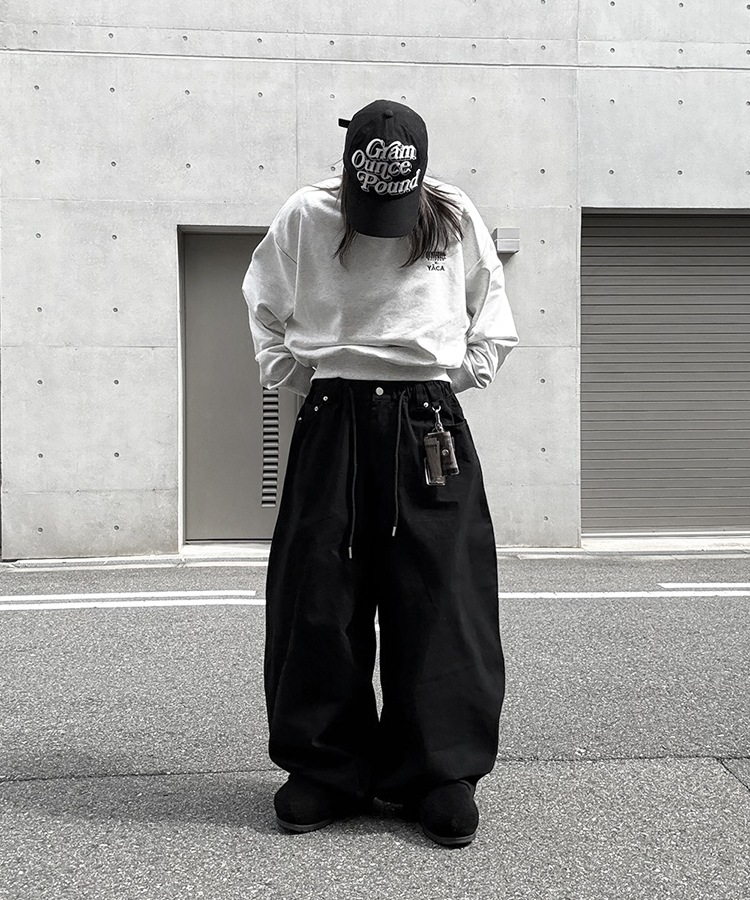 Curved Balloon Pants