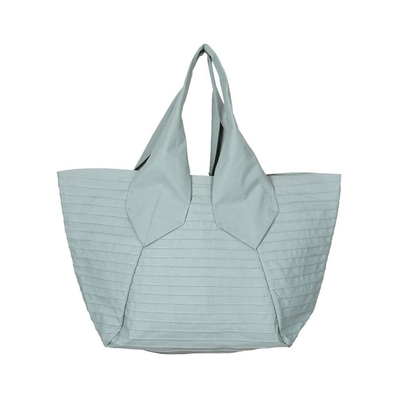 逆台形型ピンタックトート