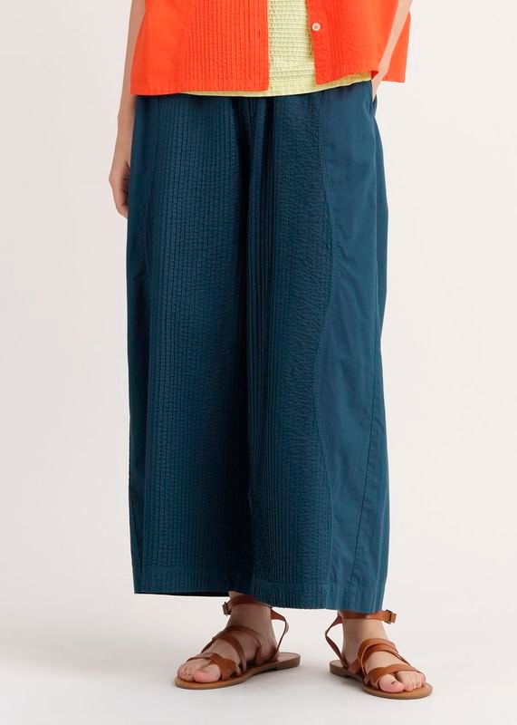 ウェーブシームパンツ